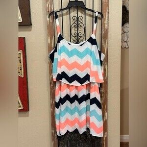 Rue 21 white chevron dress